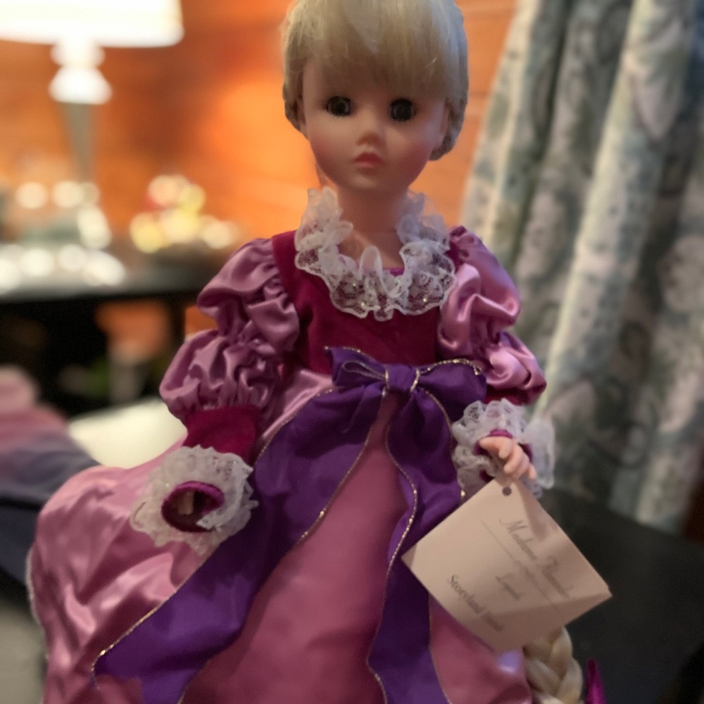 Madame Alexander Rapunzel no box